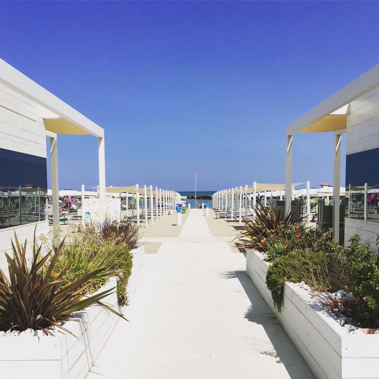 Hotel Gabriella Ρίμινι Εξωτερικό φωτογραφία